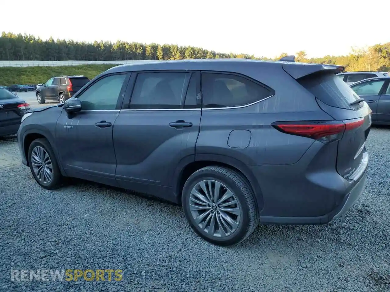 2 Photograph of a damaged car 5TDFARAH8MS008026 TOYOTA HIGHLANDER 2021