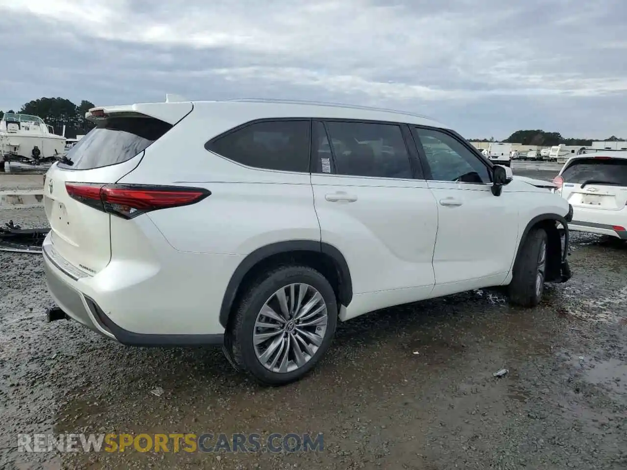 3 Photograph of a damaged car 5TDFZRAH1MS043872 TOYOTA HIGHLANDER 2021