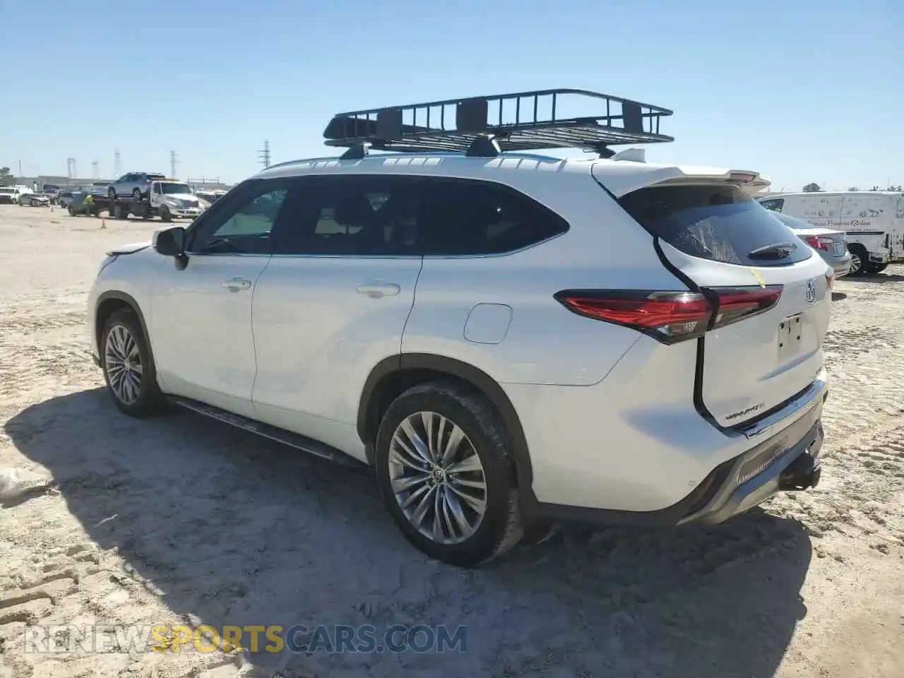 2 Photograph of a damaged car 5TDFZRAH1MS049929 TOYOTA HIGHLANDER 2021