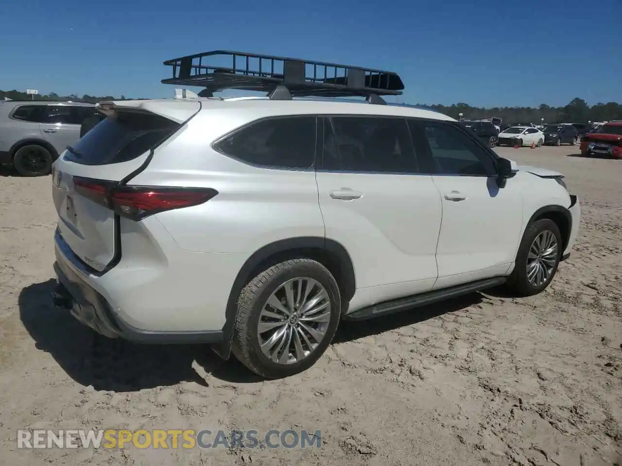 3 Photograph of a damaged car 5TDFZRAH1MS049929 TOYOTA HIGHLANDER 2021