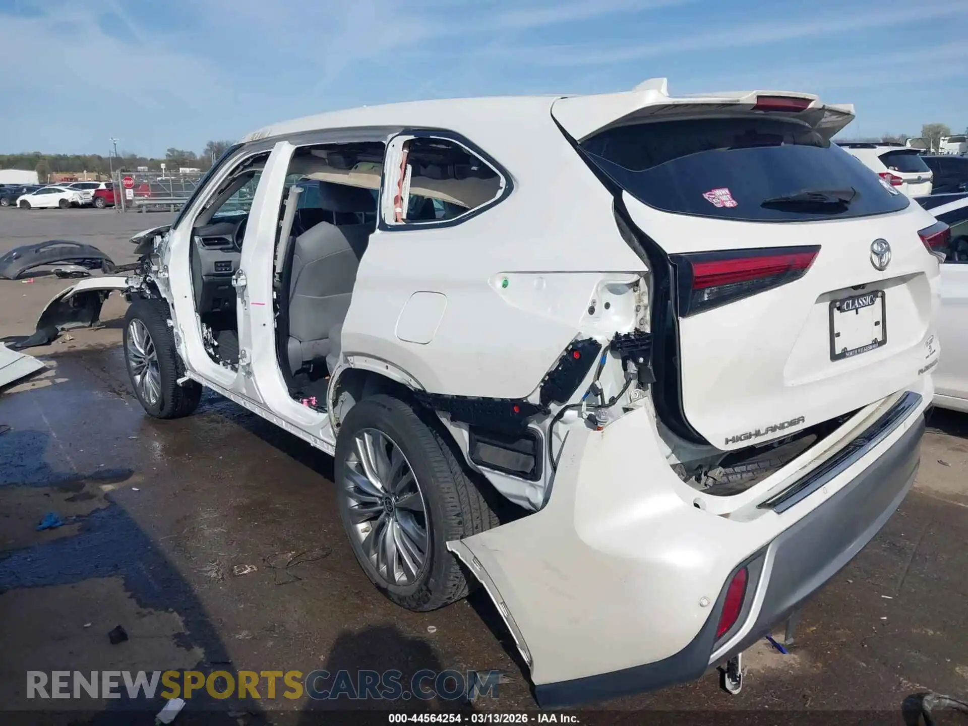 3 Photograph of a damaged car 5TDFZRAH3MS053965 TOYOTA HIGHLANDER 2021