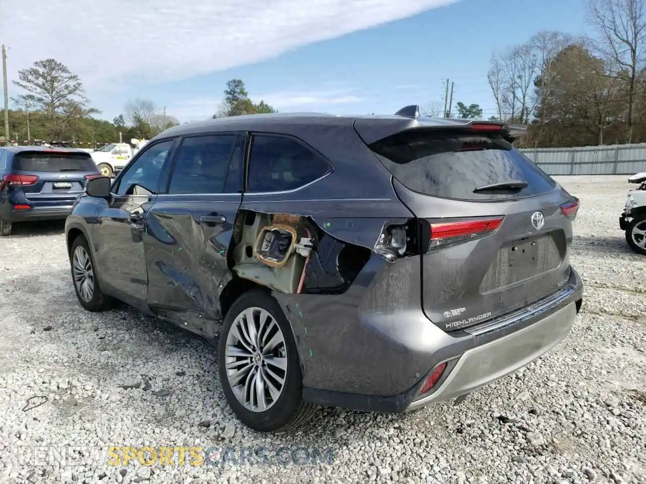 3 Photograph of a damaged car 5TDFZRAH4MS064716 TOYOTA HIGHLANDER 2021