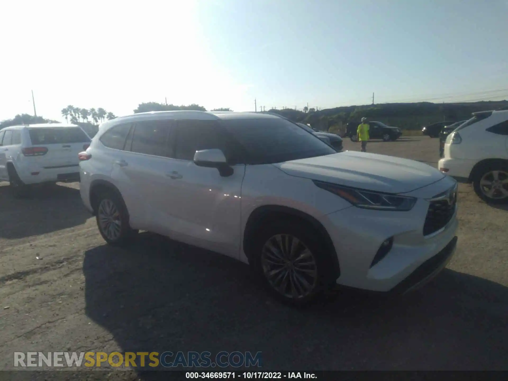 1 Photograph of a damaged car 5TDFZRAH7MS033962 TOYOTA HIGHLANDER 2021