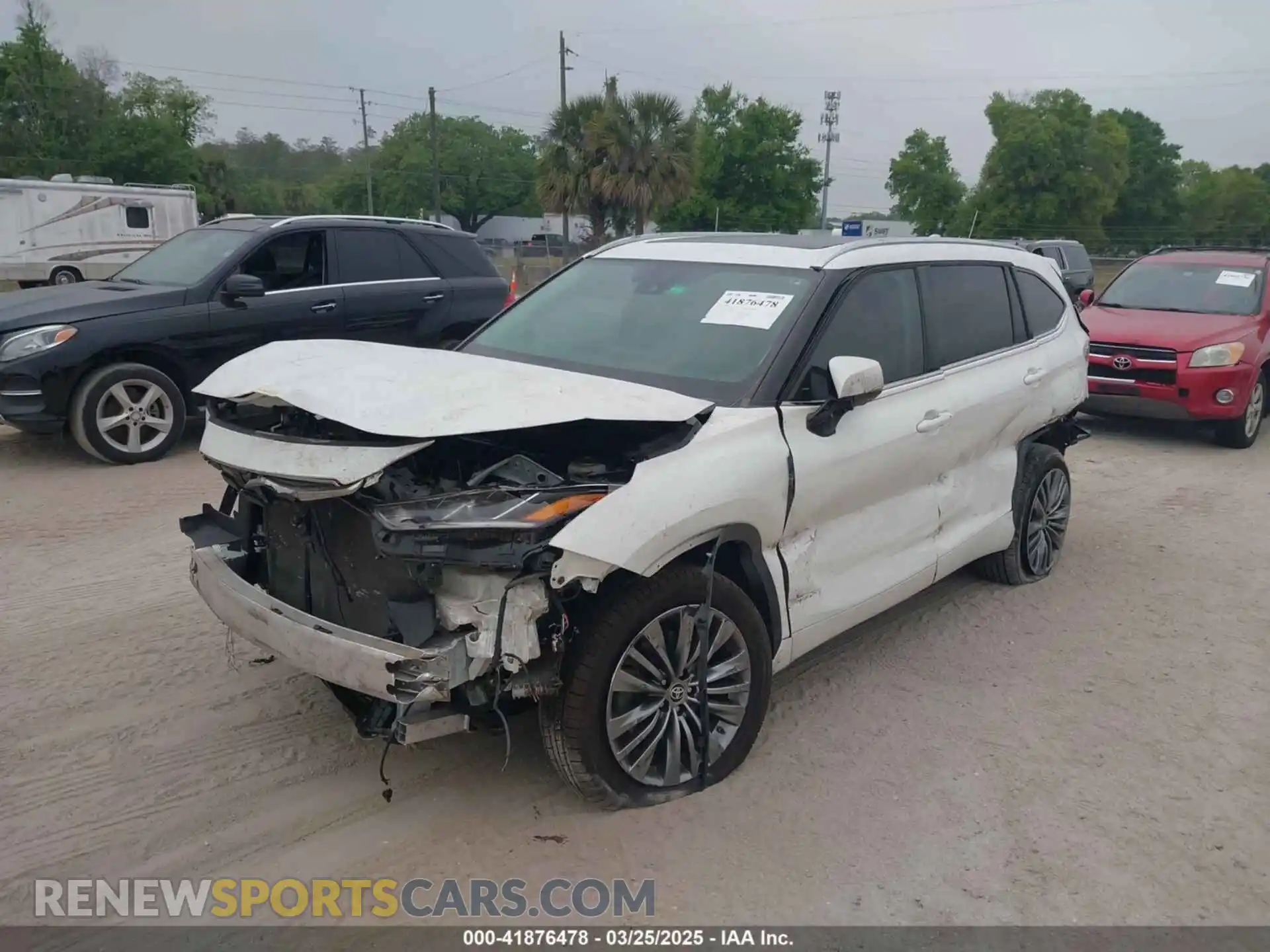 2 Photograph of a damaged car 5TDFZRAH8MS078635 TOYOTA HIGHLANDER 2021