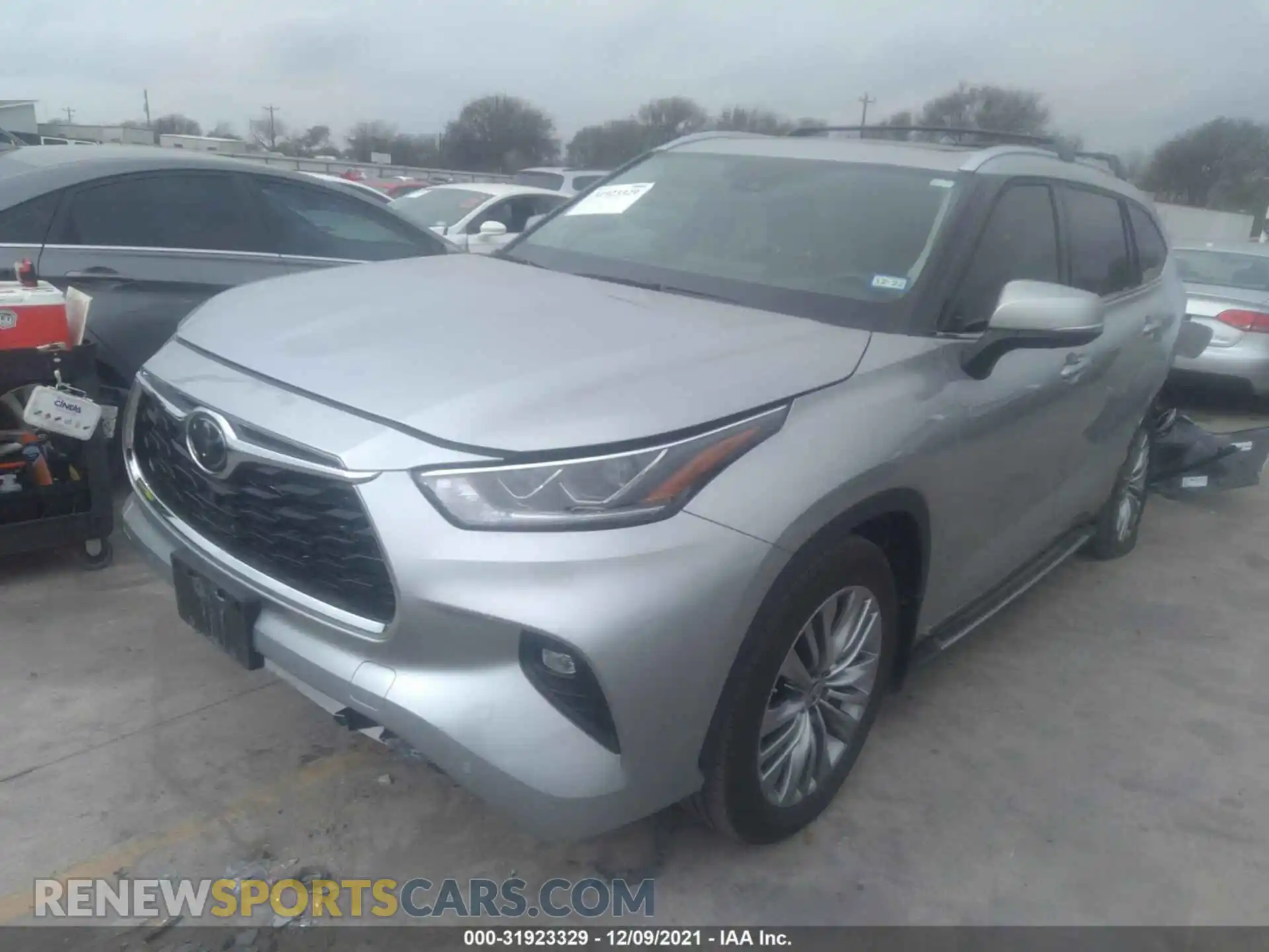 2 fotografías del automóvil dañado 5TDFZRAH9MS038421 TOYOTA HIGHLANDER 2021