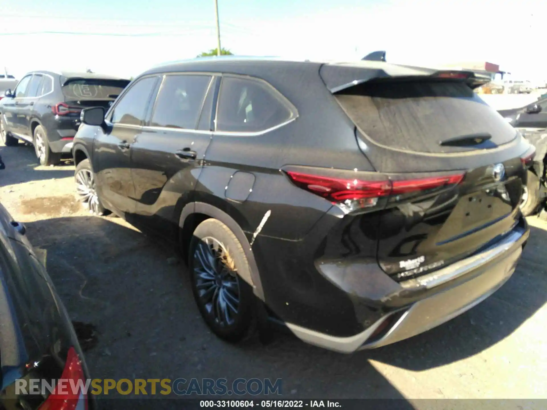 3 Photograph of a damaged car 5TDFZRBH0MS142195 TOYOTA HIGHLANDER 2021