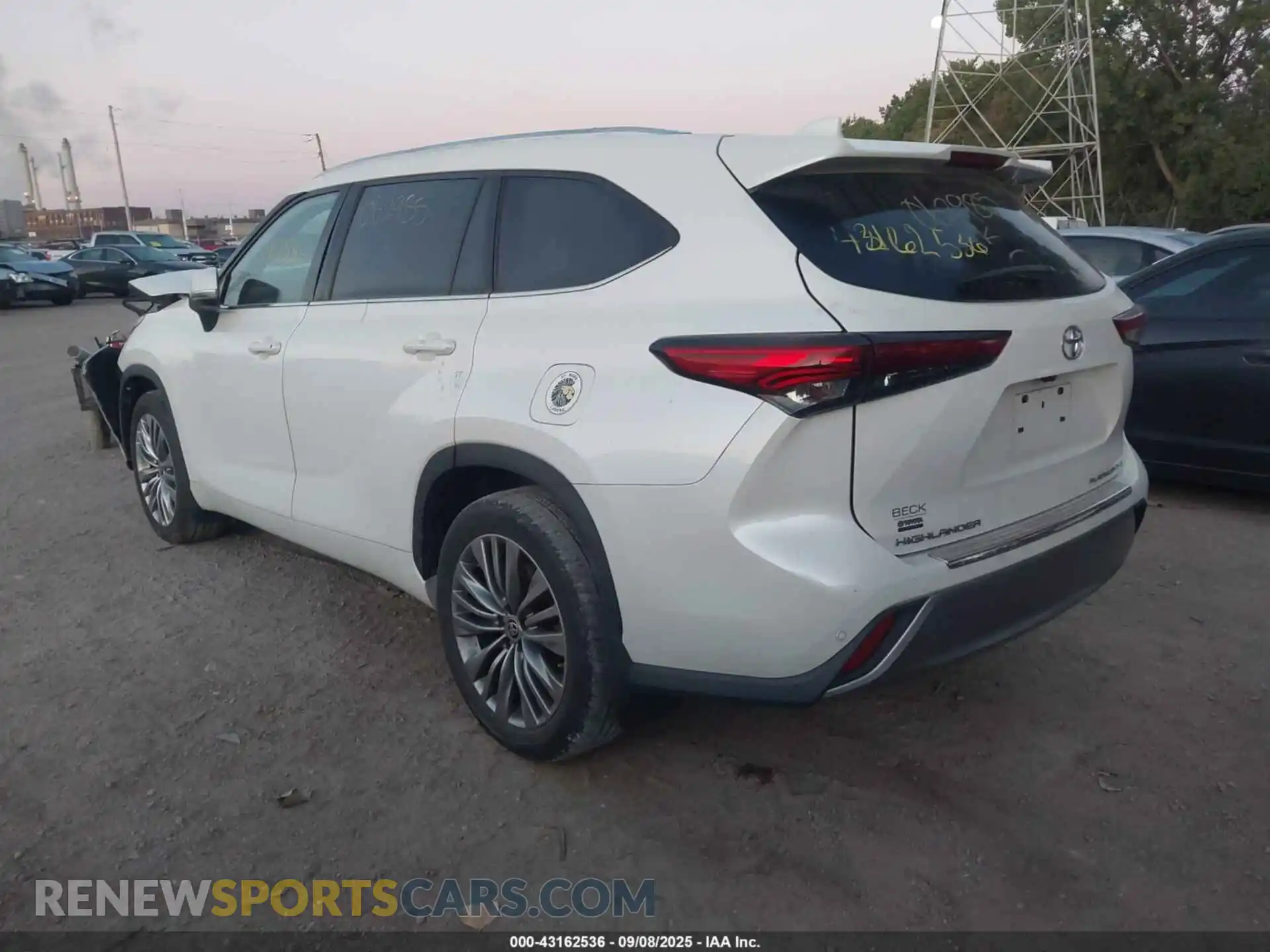 3 fotografías del automóvil dañado 5TDFZRBH1MS062985 TOYOTA HIGHLANDER 2021