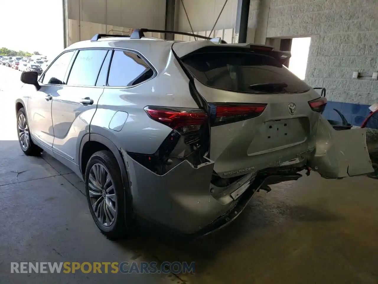 3 Photograph of a damaged car 5TDFZRBH1MS146952 TOYOTA HIGHLANDER 2021