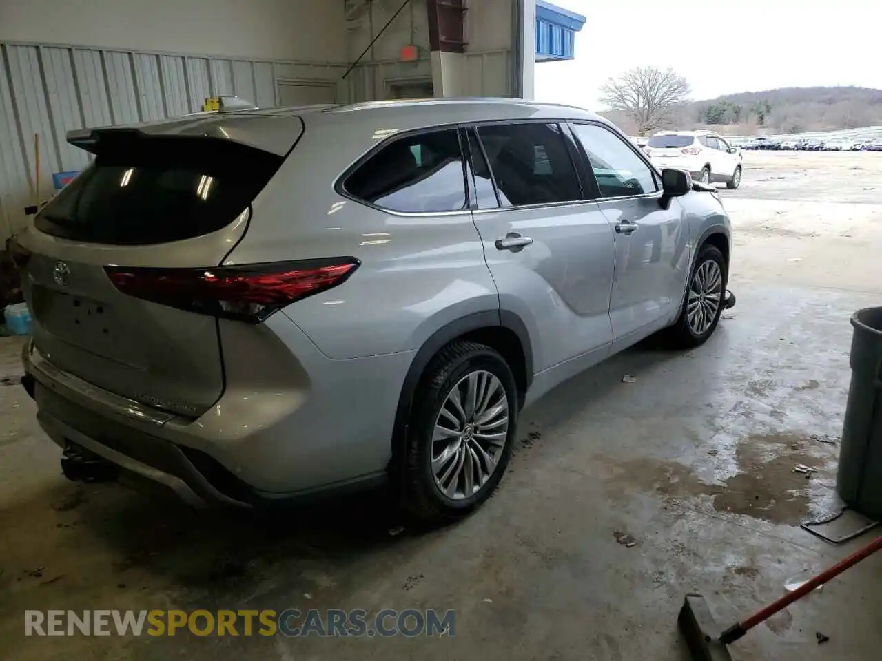3 Photograph of a damaged car 5TDFZRBH2MS157362 TOYOTA HIGHLANDER 2021