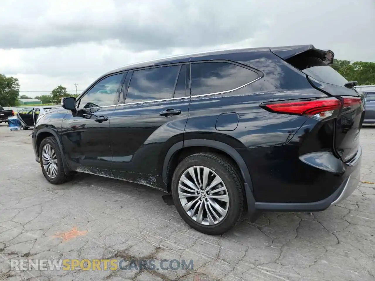 2 Photograph of a damaged car 5TDFZRBH3MS079545 TOYOTA HIGHLANDER 2021
