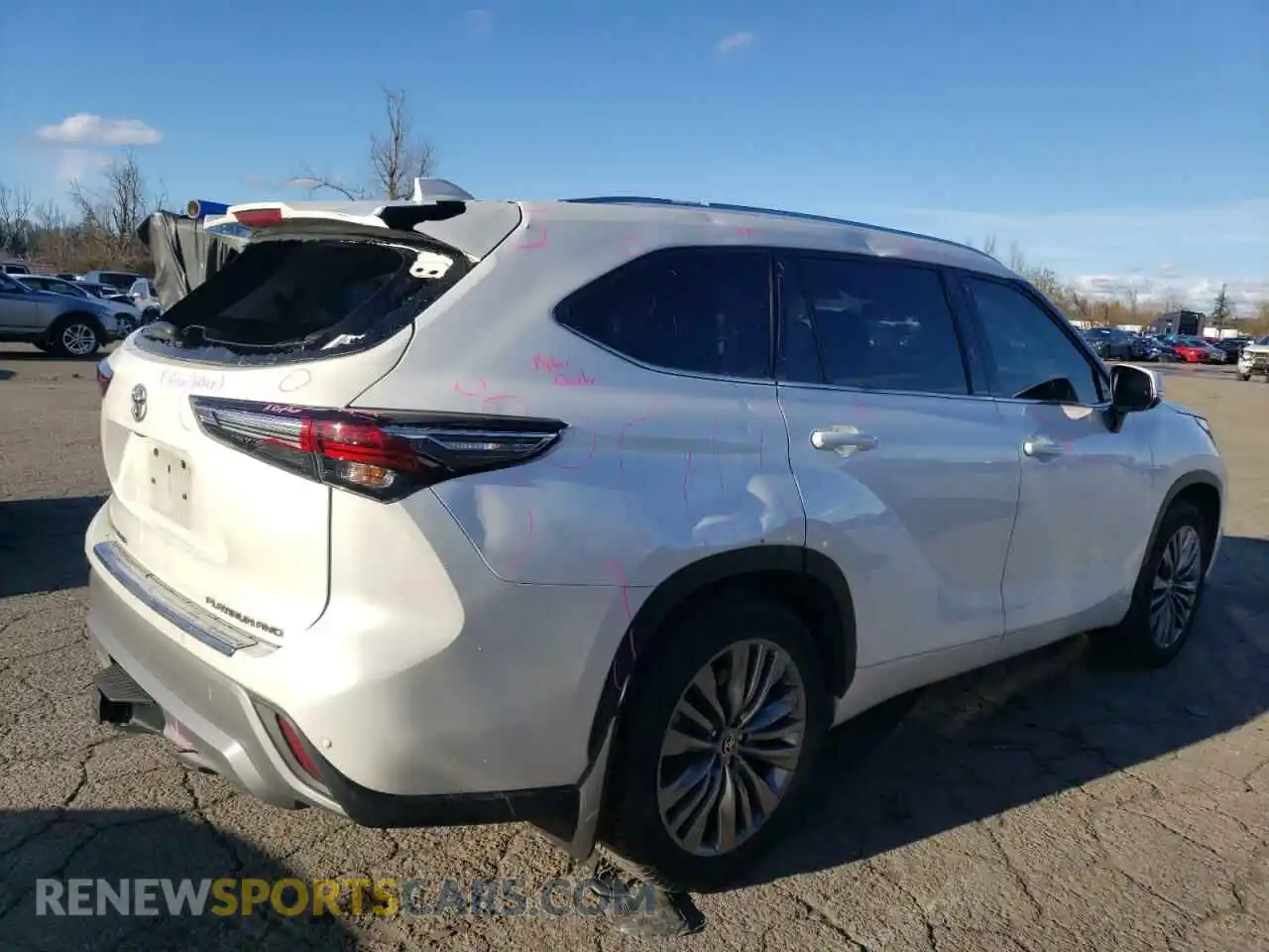 3 Photograph of a damaged car 5TDFZRBH3MS099021 TOYOTA HIGHLANDER 2021