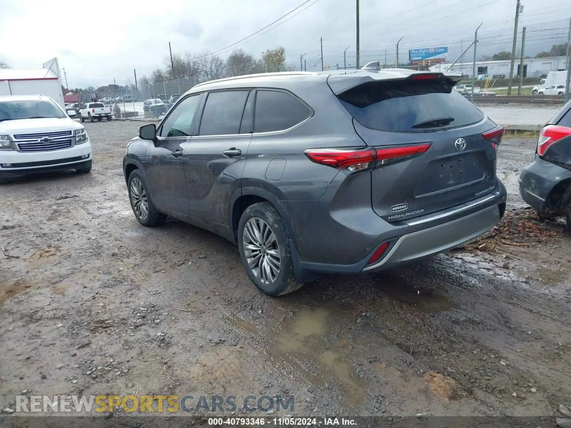 3 Photograph of a damaged car 5TDFZRBH3MS118845 TOYOTA HIGHLANDER 2021