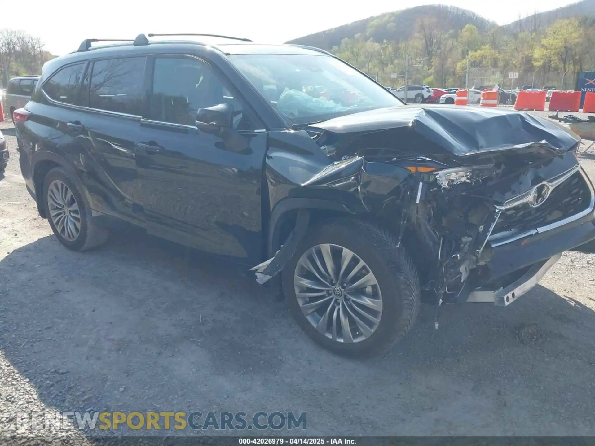 1 Photograph of a damaged car 5TDFZRBH3MS133216 TOYOTA HIGHLANDER 2021