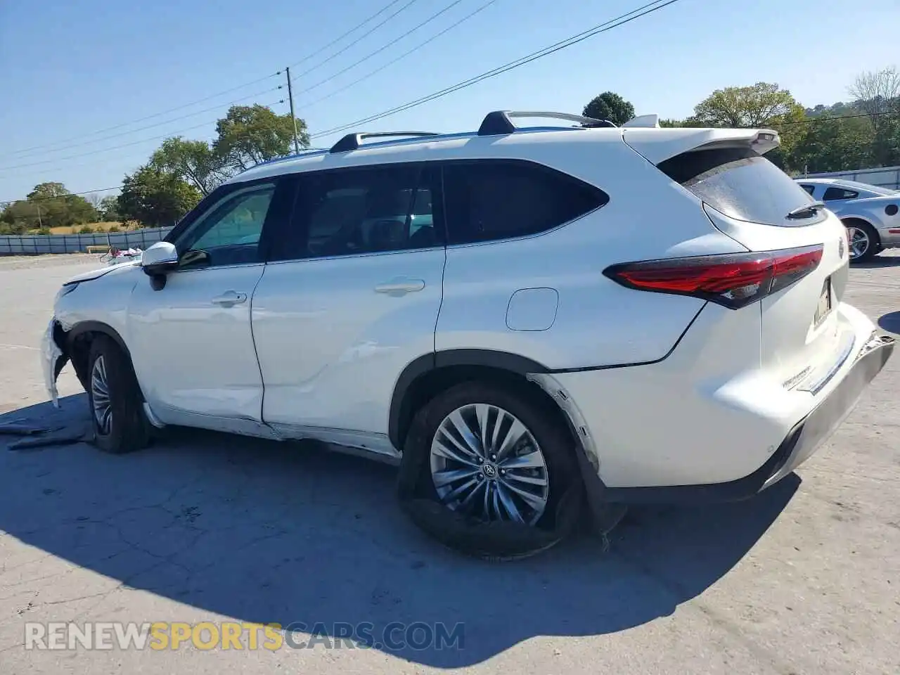 2 Photograph of a damaged car 5TDFZRBH4MS069901 TOYOTA HIGHLANDER 2021