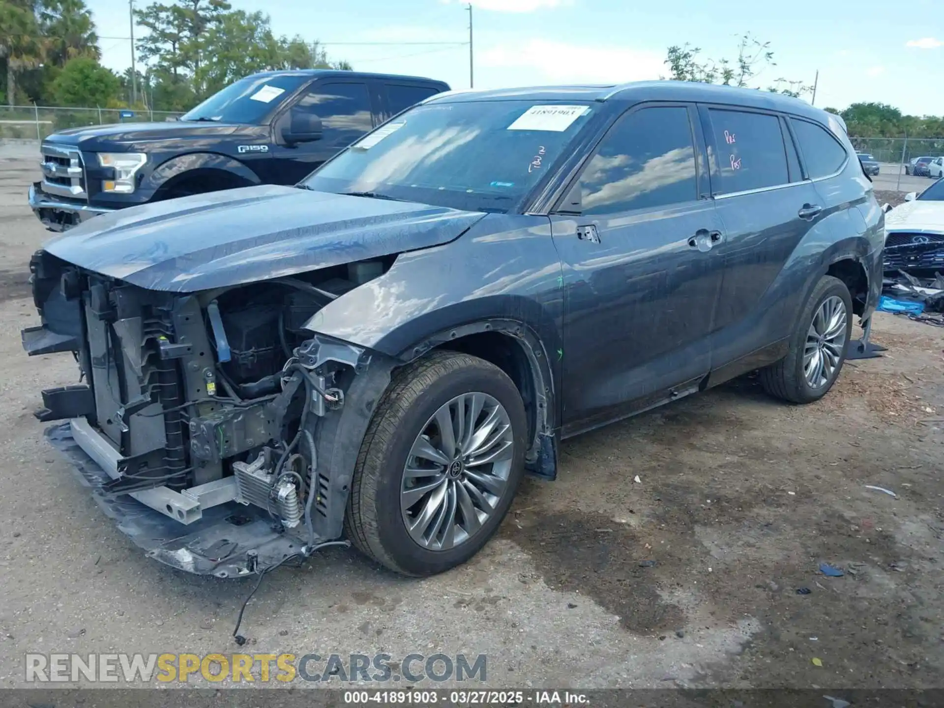 2 Photograph of a damaged car 5TDFZRBH5MS149353 TOYOTA HIGHLANDER 2021