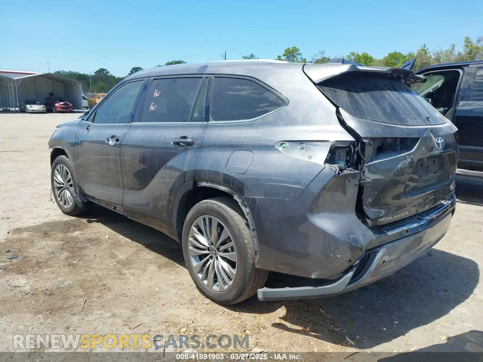 3 Photograph of a damaged car 5TDFZRBH5MS149353 TOYOTA HIGHLANDER 2021