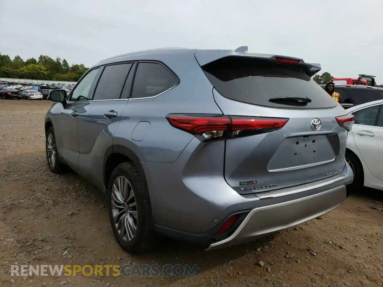 3 Photograph of a damaged car 5TDFZRBH7MS102065 TOYOTA HIGHLANDER 2021