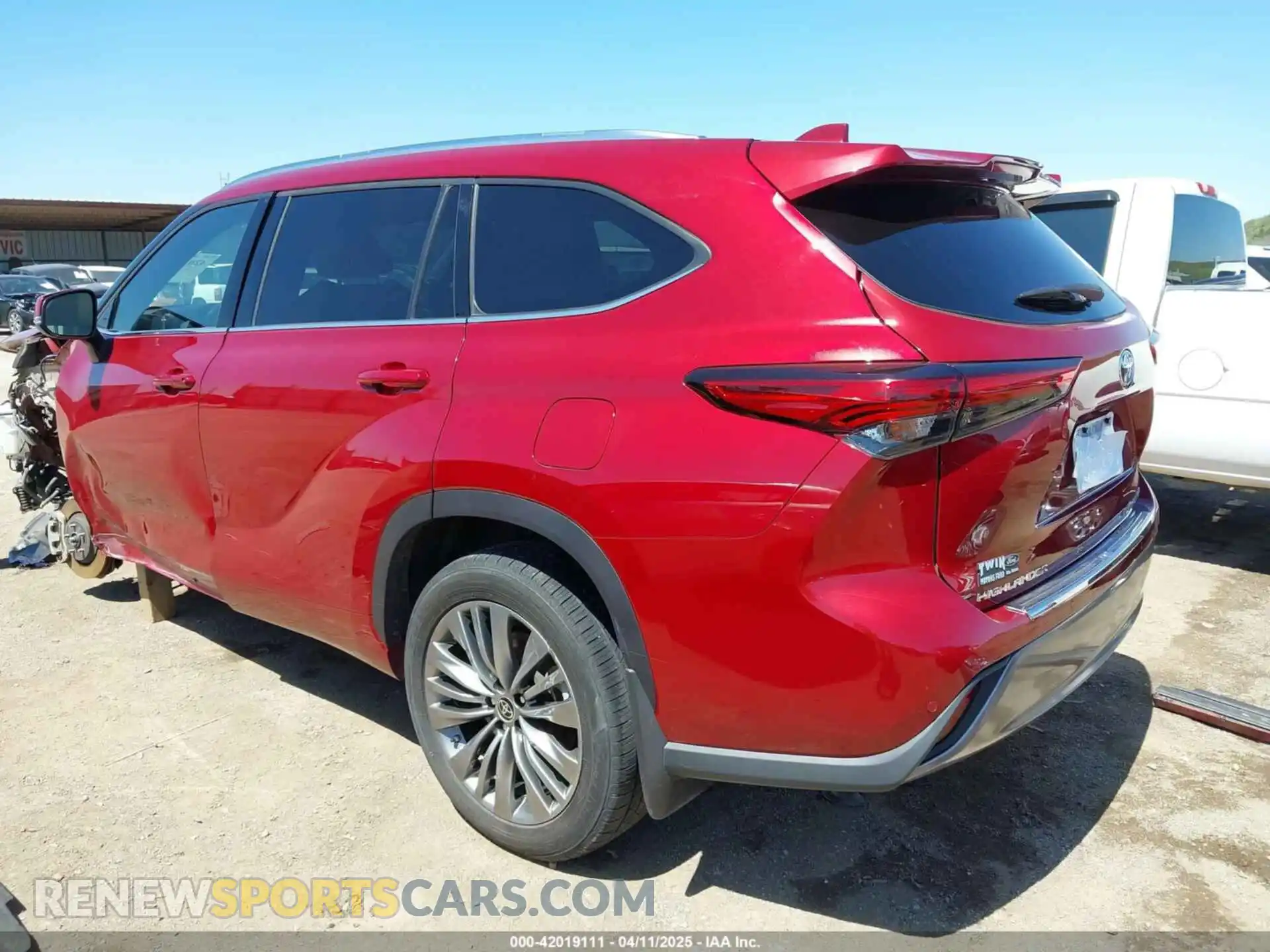3 Photograph of a damaged car 5TDFZRBH7MS150052 TOYOTA HIGHLANDER 2021