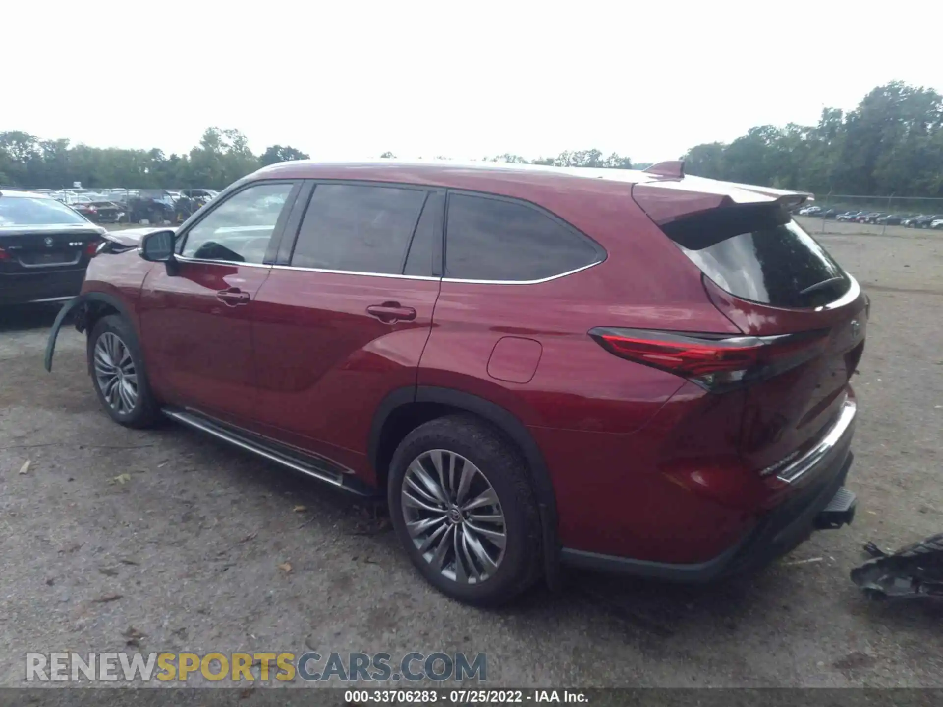 3 Photograph of a damaged car 5TDFZRBH8MS105010 TOYOTA HIGHLANDER 2021