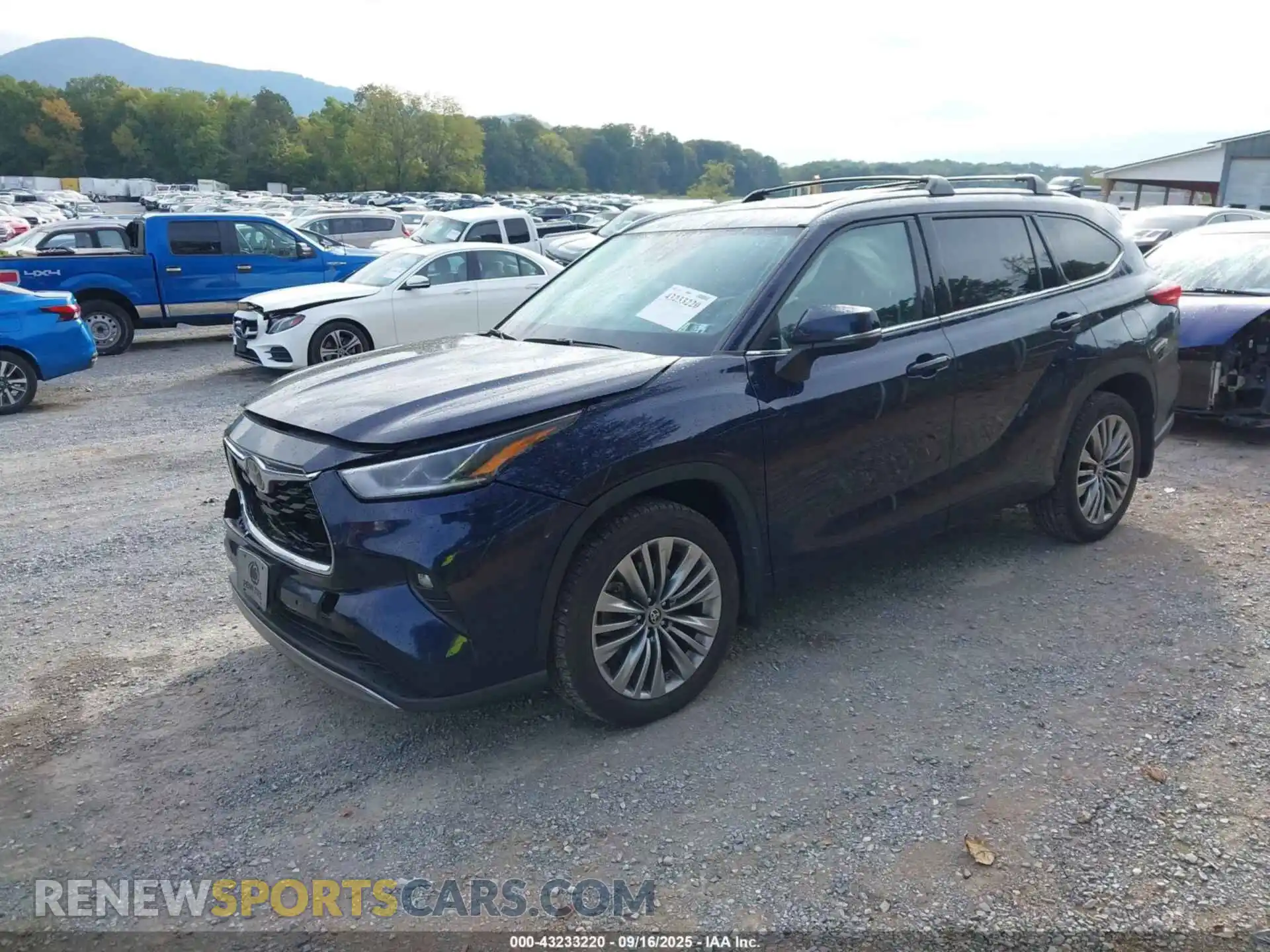 2 Photograph of a damaged car 5TDFZRBH9MS073183 TOYOTA HIGHLANDER 2021
