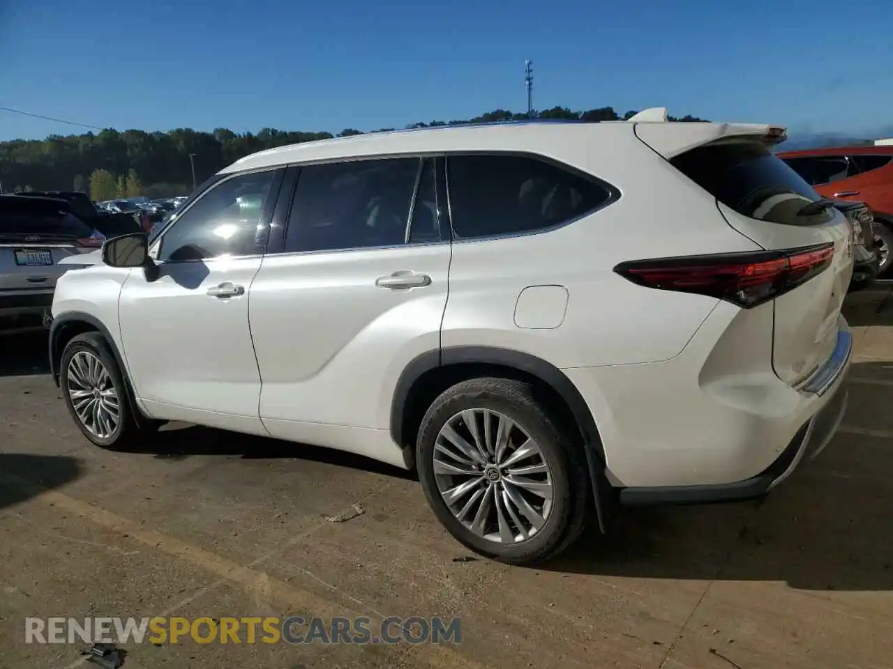 2 Photograph of a damaged car 5TDFZRBHXMS097931 TOYOTA HIGHLANDER 2021