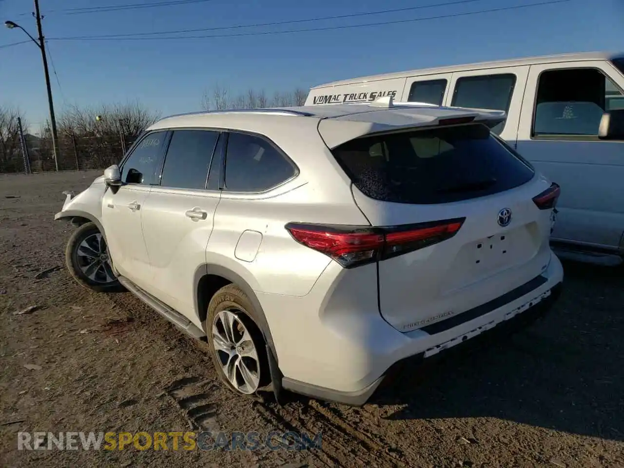 3 Photograph of a damaged car 5TDGARAH0MS009157 TOYOTA HIGHLANDER 2021