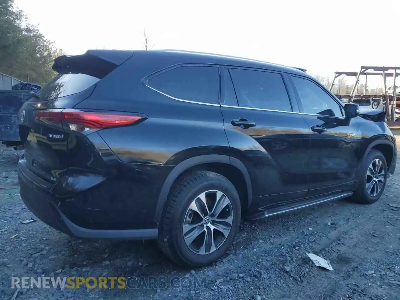 3 Photograph of a damaged car 5TDGARAH2MS506923 TOYOTA HIGHLANDER 2021
