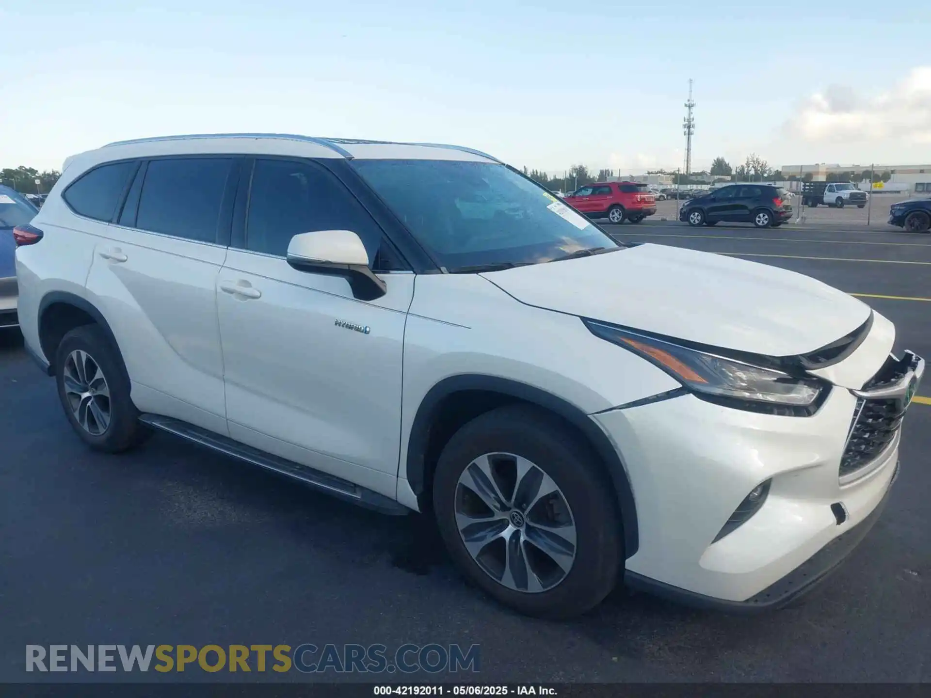 1 Photograph of a damaged car 5TDGARAH3MS506073 TOYOTA HIGHLANDER 2021