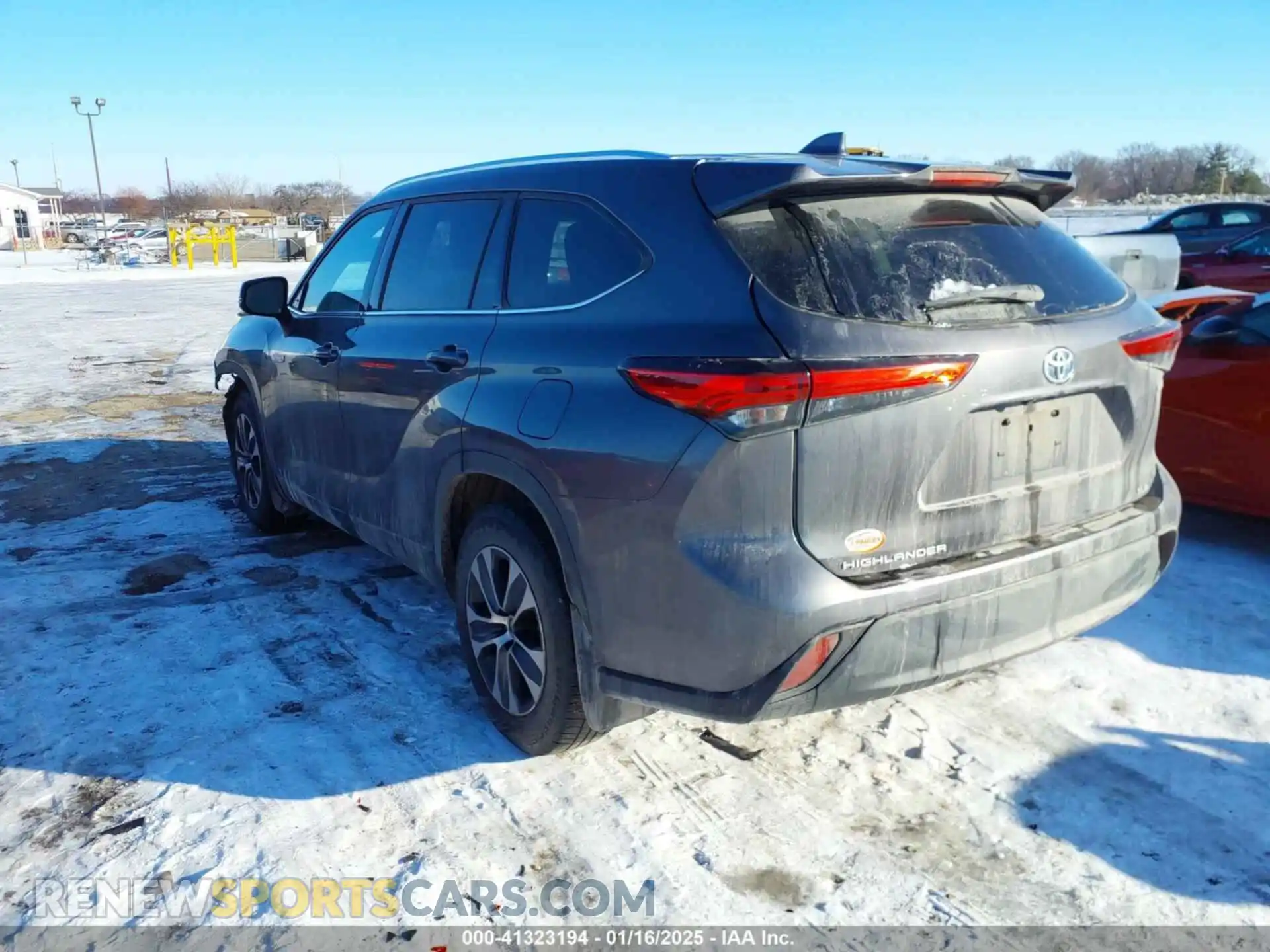 3 Photograph of a damaged car 5TDGARAH3MS509491 TOYOTA HIGHLANDER 2021