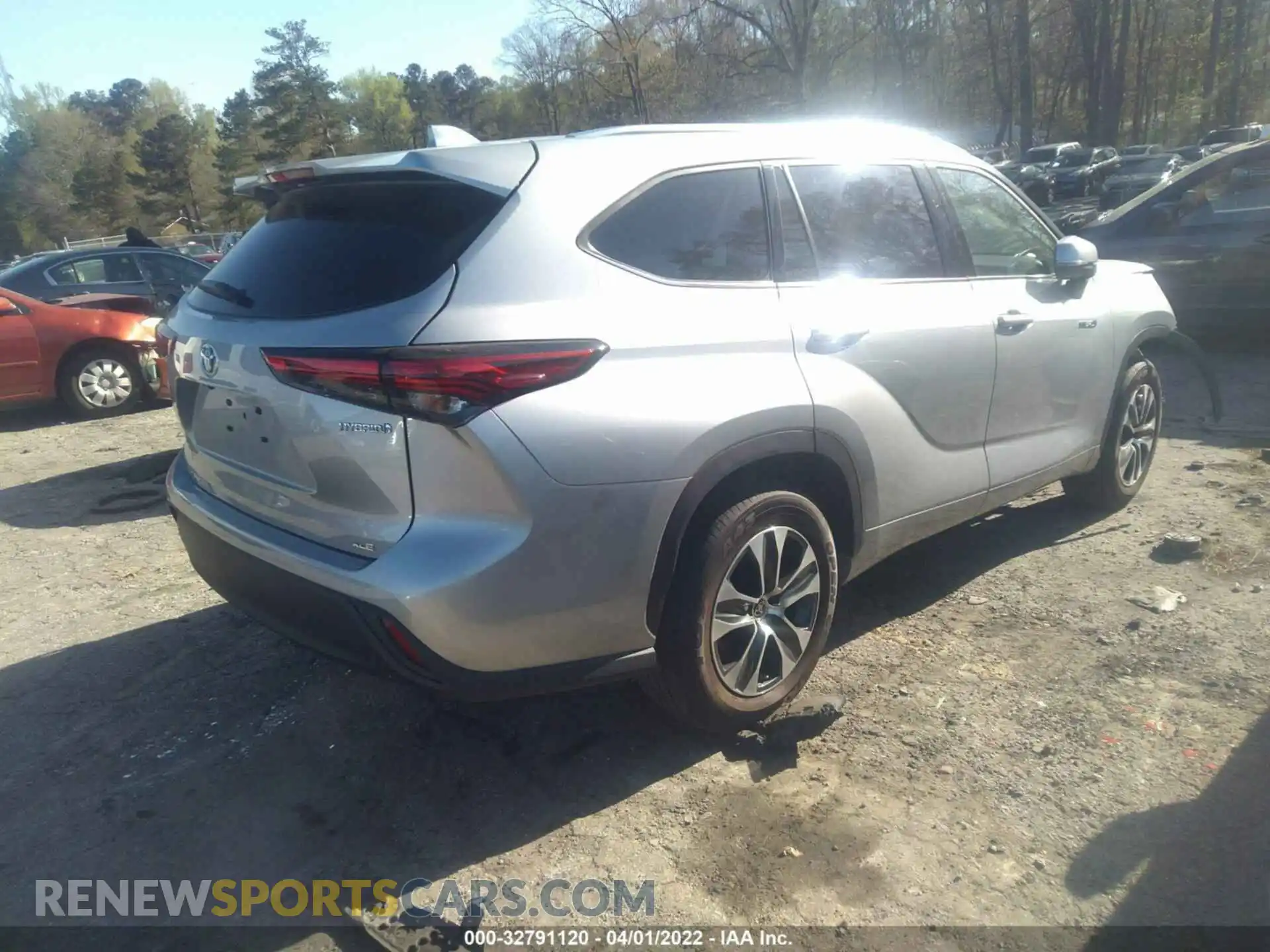 2 Photograph of a damaged car 5TDGARAH4MS509192 TOYOTA HIGHLANDER 2021