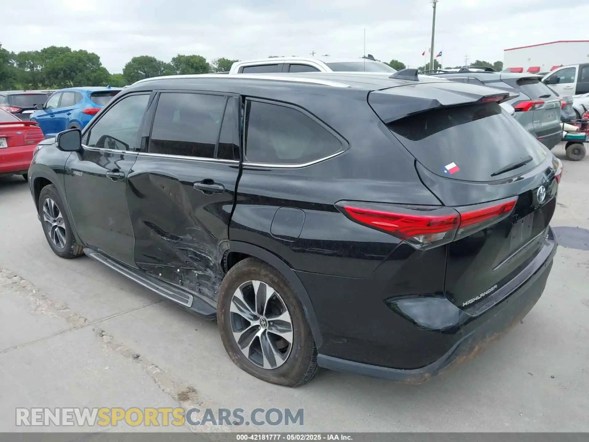 3 fotografías del automóvil dañado 5TDGARAH6MS504009 TOYOTA HIGHLANDER 2021