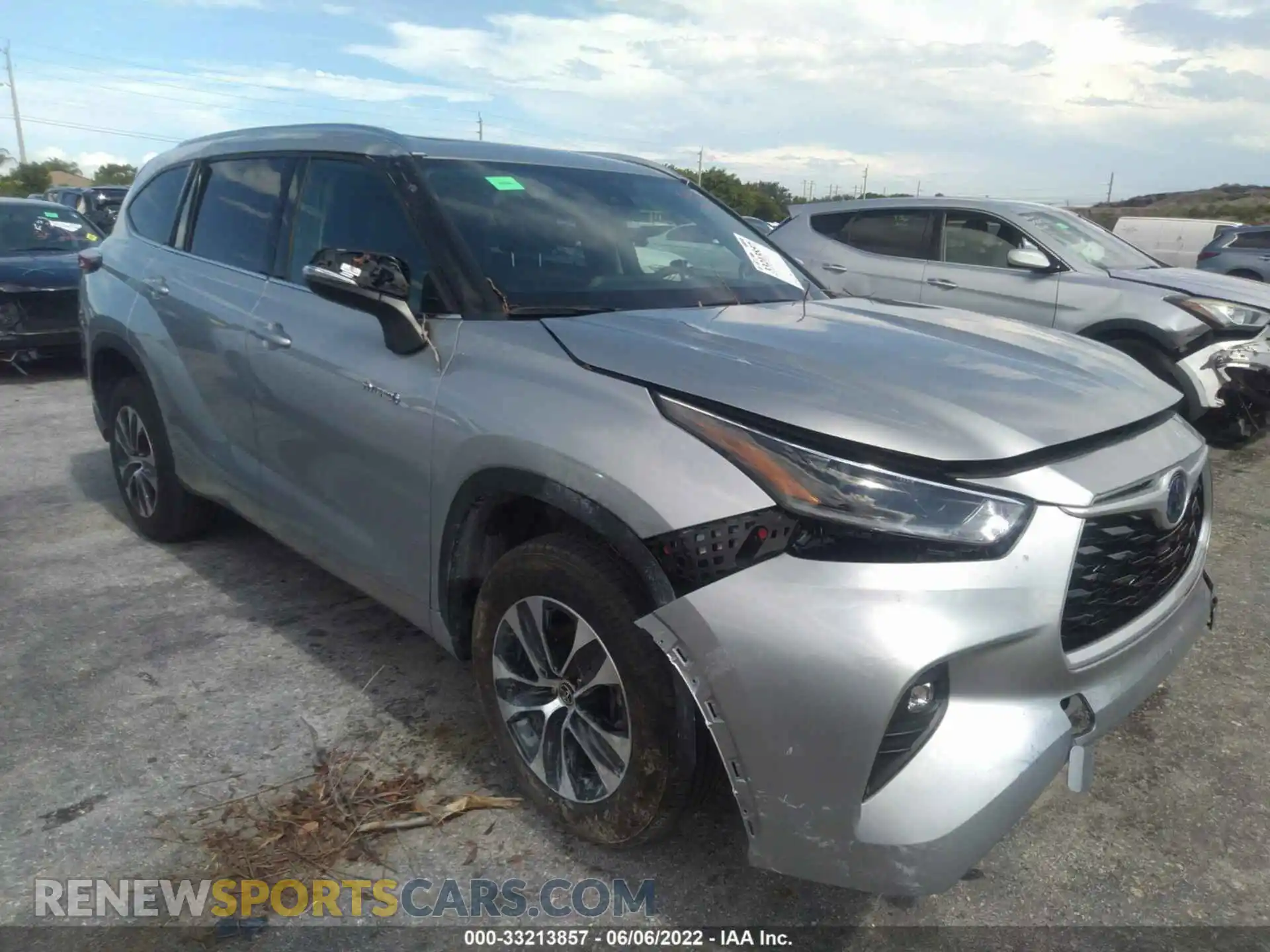 1 Photograph of a damaged car 5TDGARAH7MS508795 TOYOTA HIGHLANDER 2021
