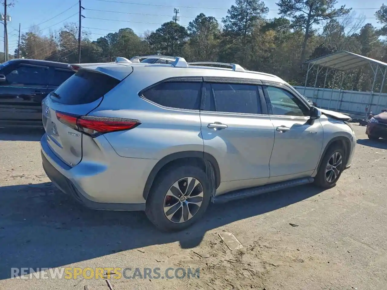 3 Photograph of a damaged car 5TDGARAH8MS009486 TOYOTA HIGHLANDER 2021