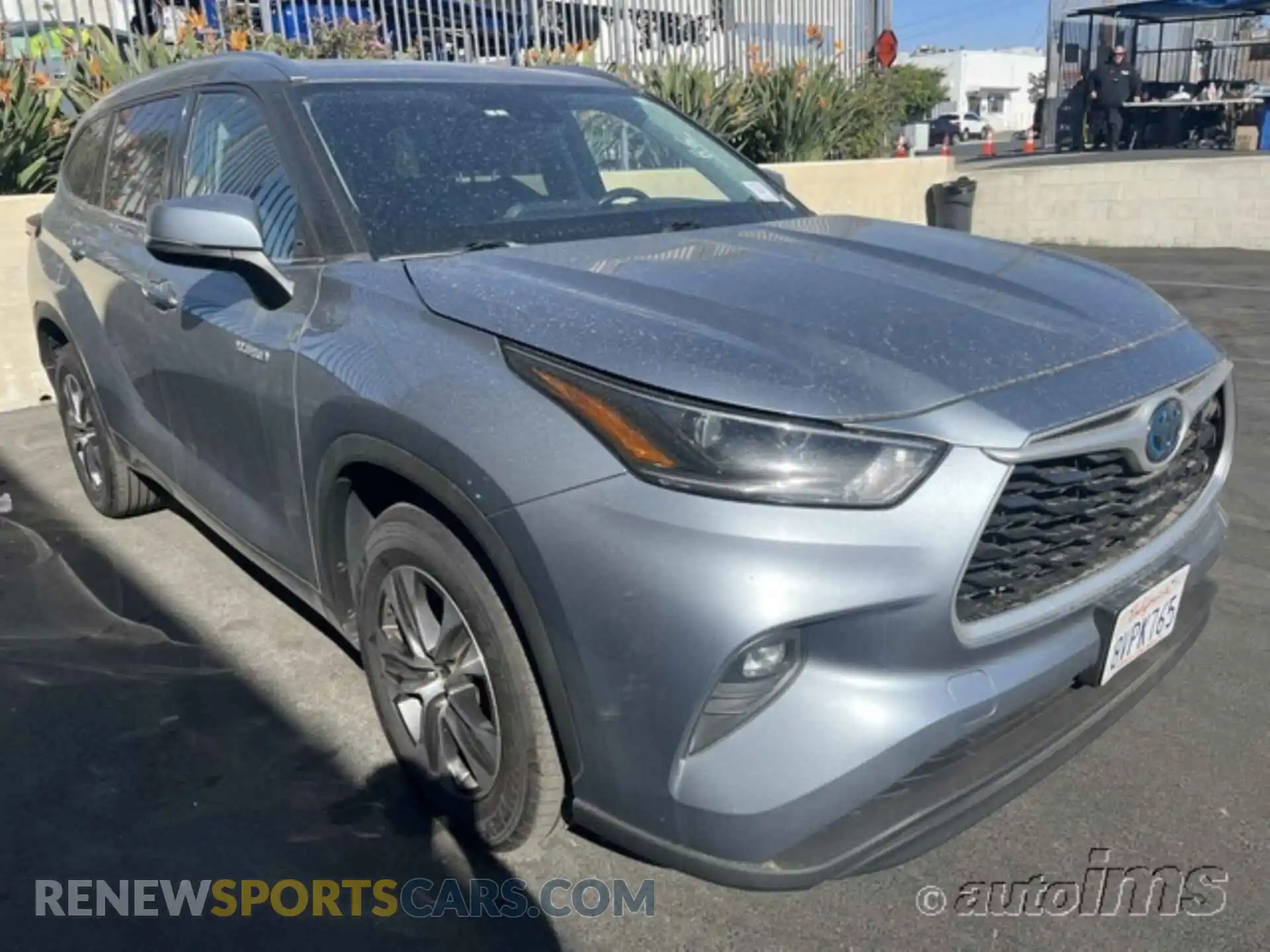 3 Photograph of a damaged car 5TDGARAHXMS008064 TOYOTA HIGHLANDER 2021