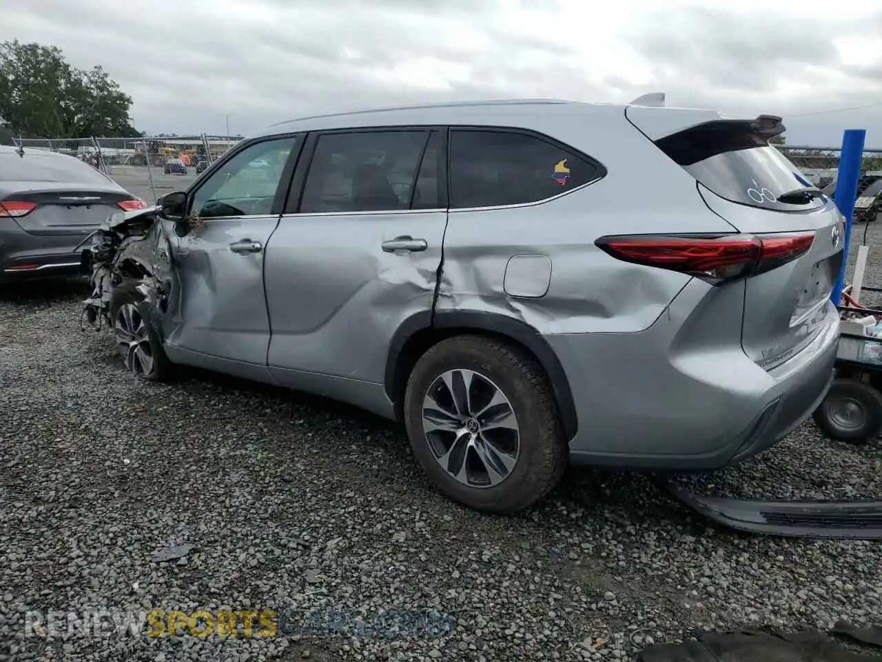 2 Photograph of a damaged car 5TDGARAHXMS506961 TOYOTA HIGHLANDER 2021