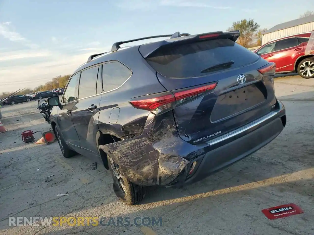 2 Photograph of a damaged car 5TDGBRCH2MS534747 TOYOTA HIGHLANDER 2021