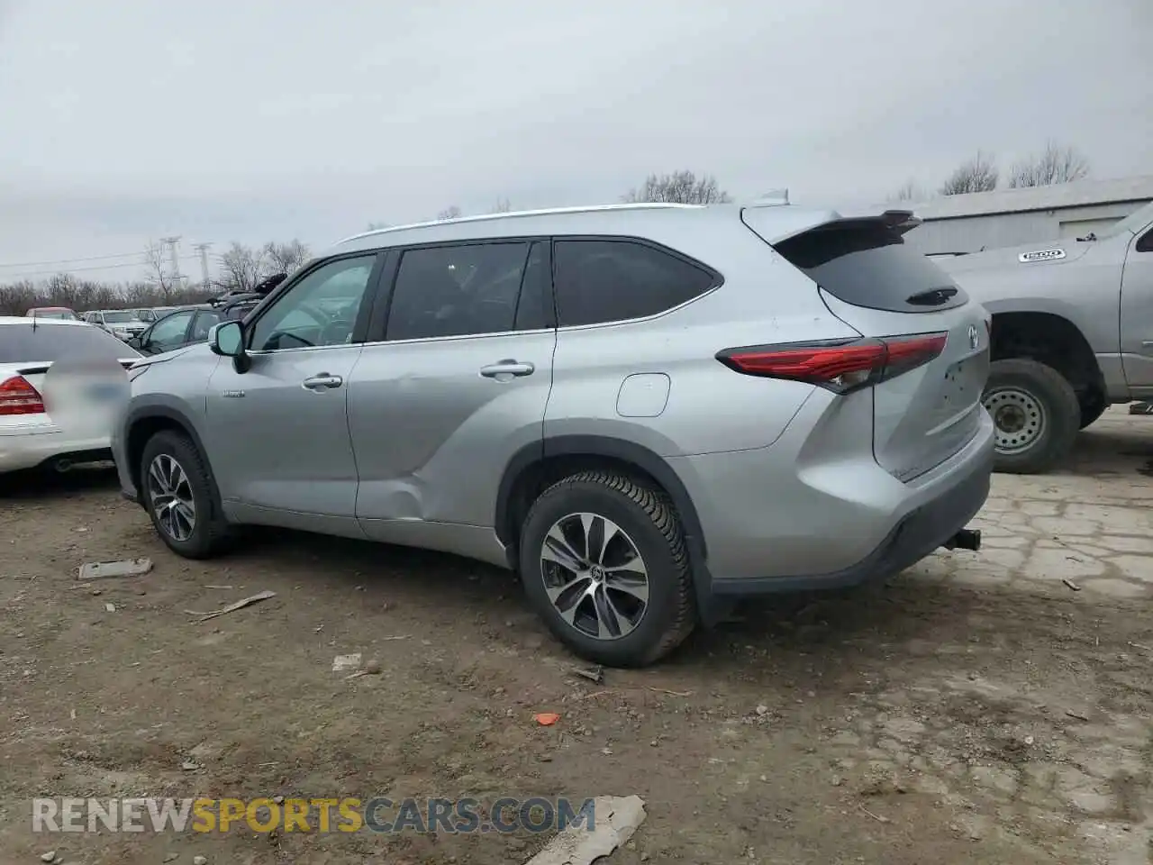 2 Photograph of a damaged car 5TDGBRCH7MS520813 TOYOTA HIGHLANDER 2021
