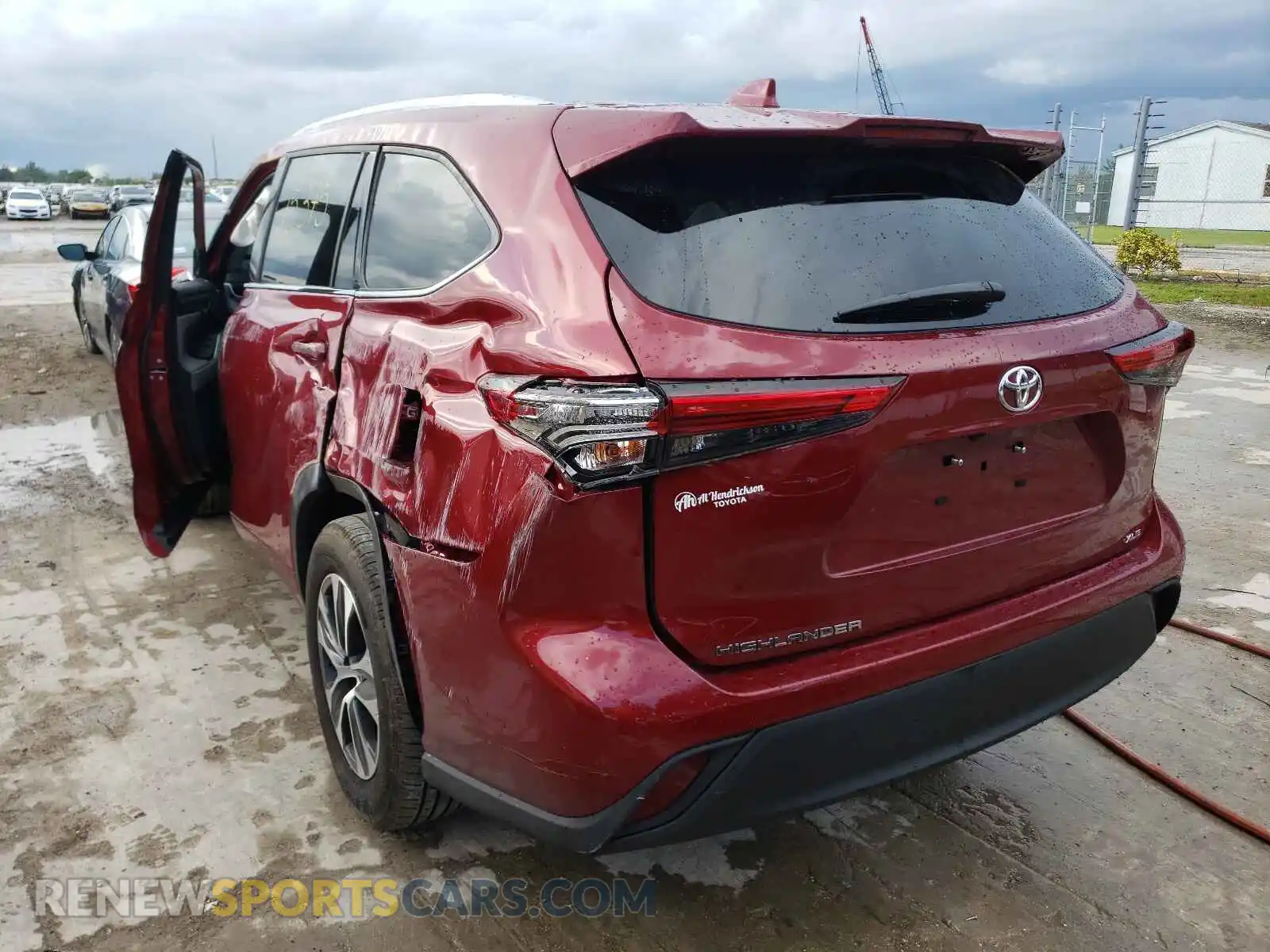 3 Photograph of a damaged car 5TDGZRAH0MS037193 TOYOTA HIGHLANDER 2021