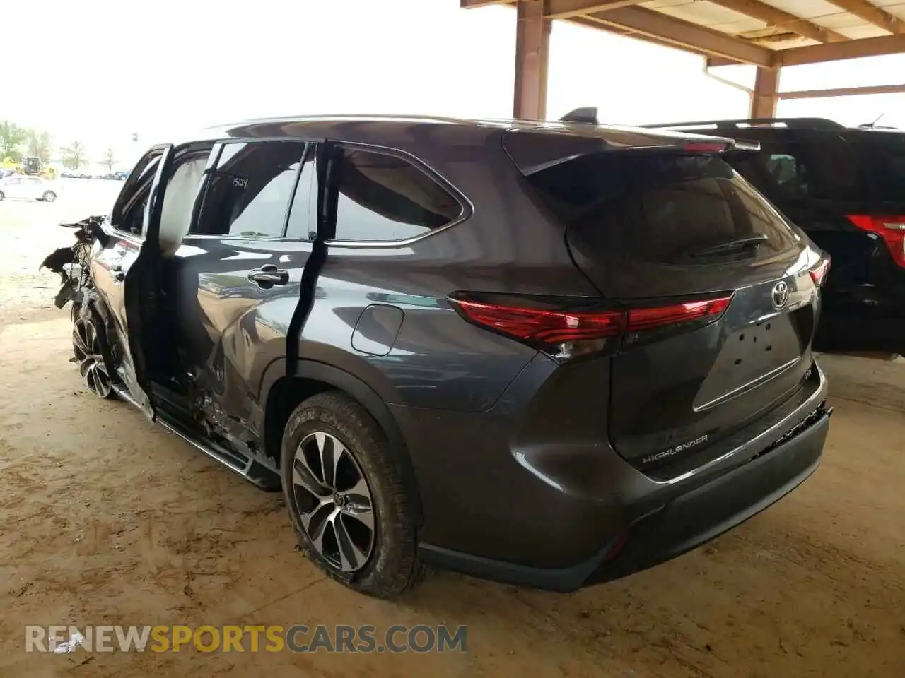 3 Photograph of a damaged car 5TDGZRAH0MS040949 TOYOTA HIGHLANDER 2021