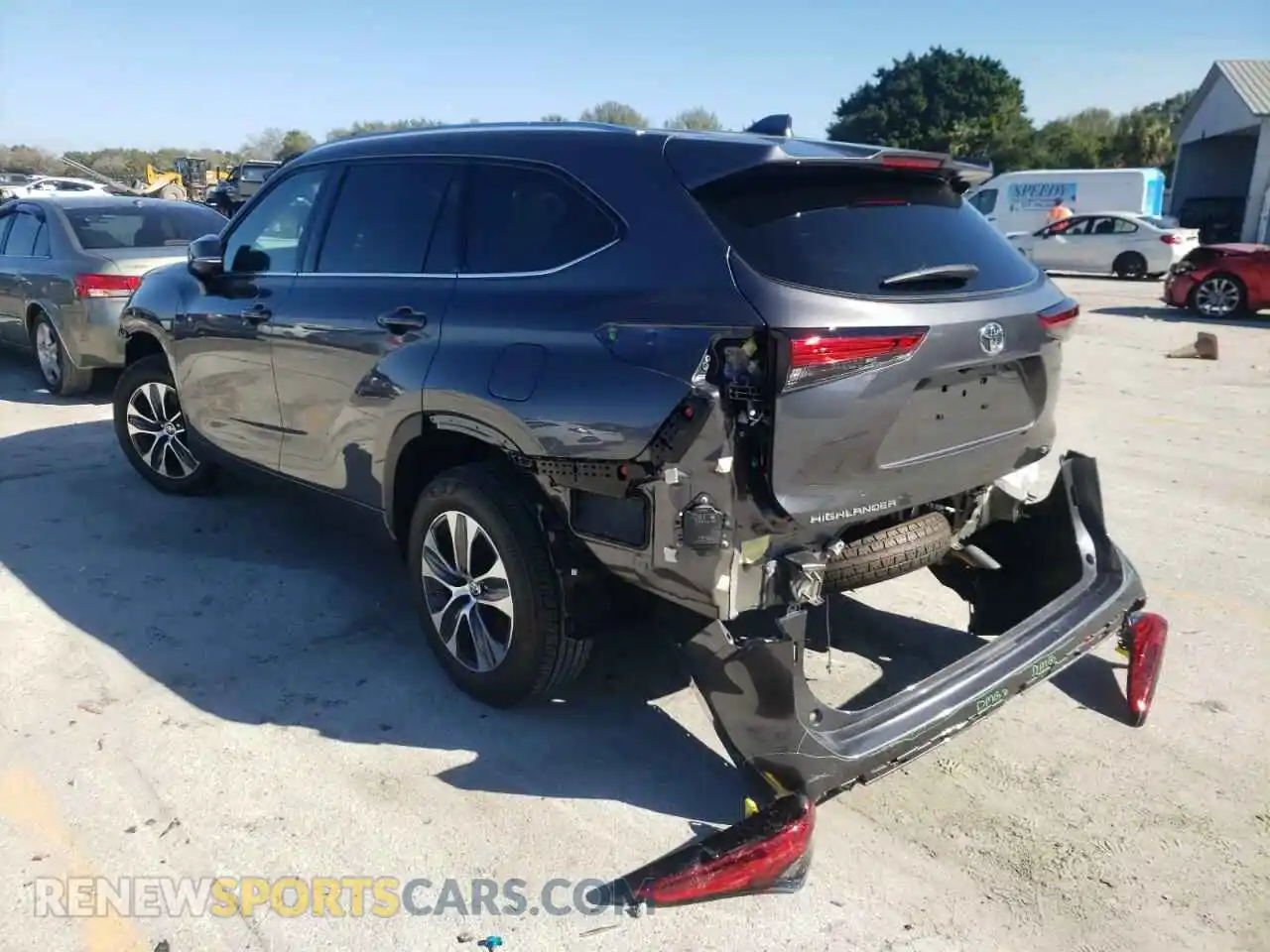 3 Photograph of a damaged car 5TDGZRAH0MS518223 TOYOTA HIGHLANDER 2021