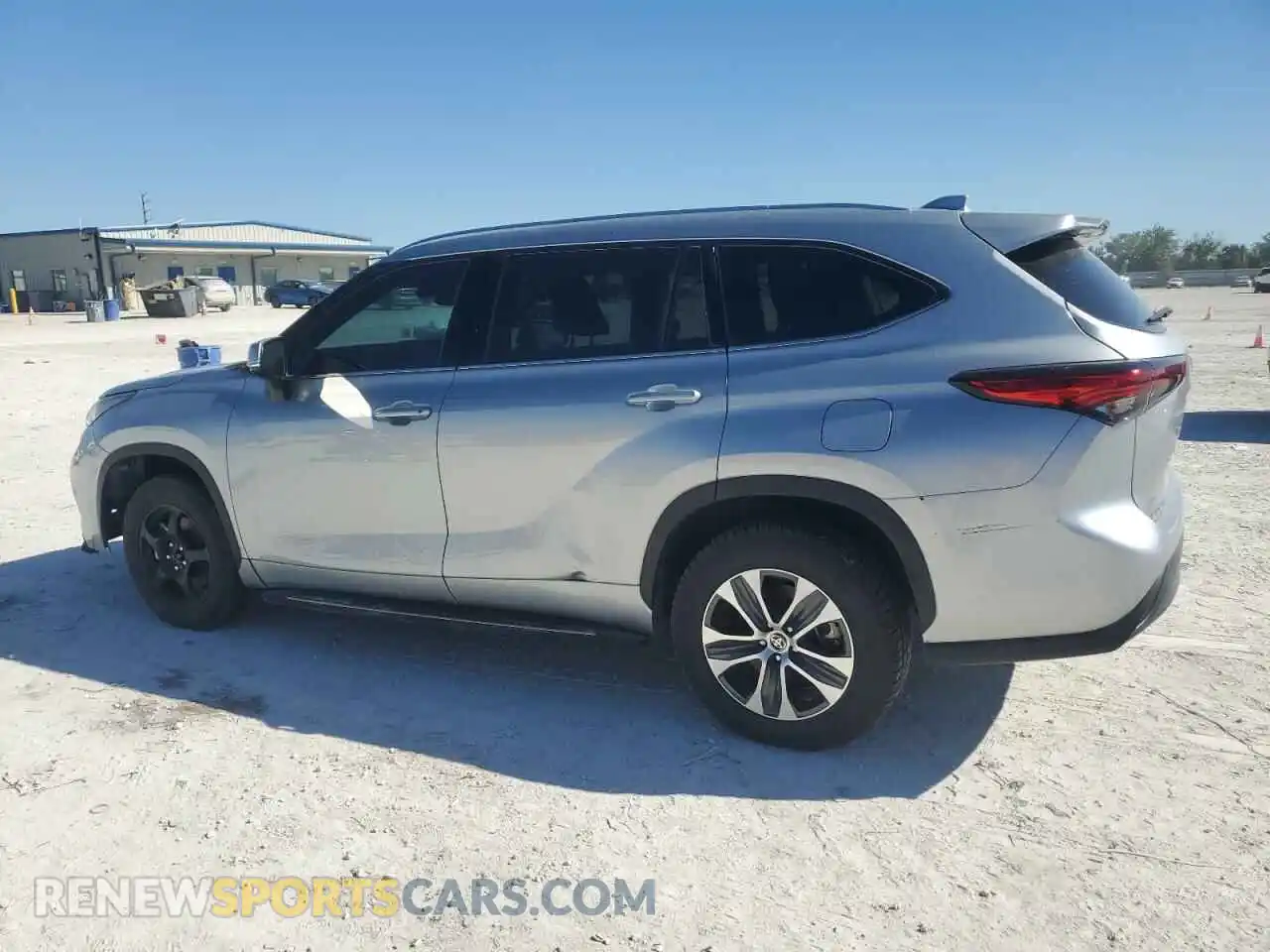 2 Photograph of a damaged car 5TDGZRAH0MS537502 TOYOTA HIGHLANDER 2021