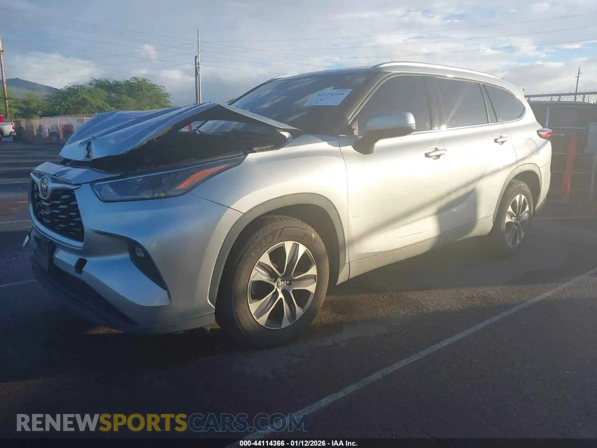 2 Photograph of a damaged car 5TDGZRAH1MS050163 TOYOTA HIGHLANDER 2021
