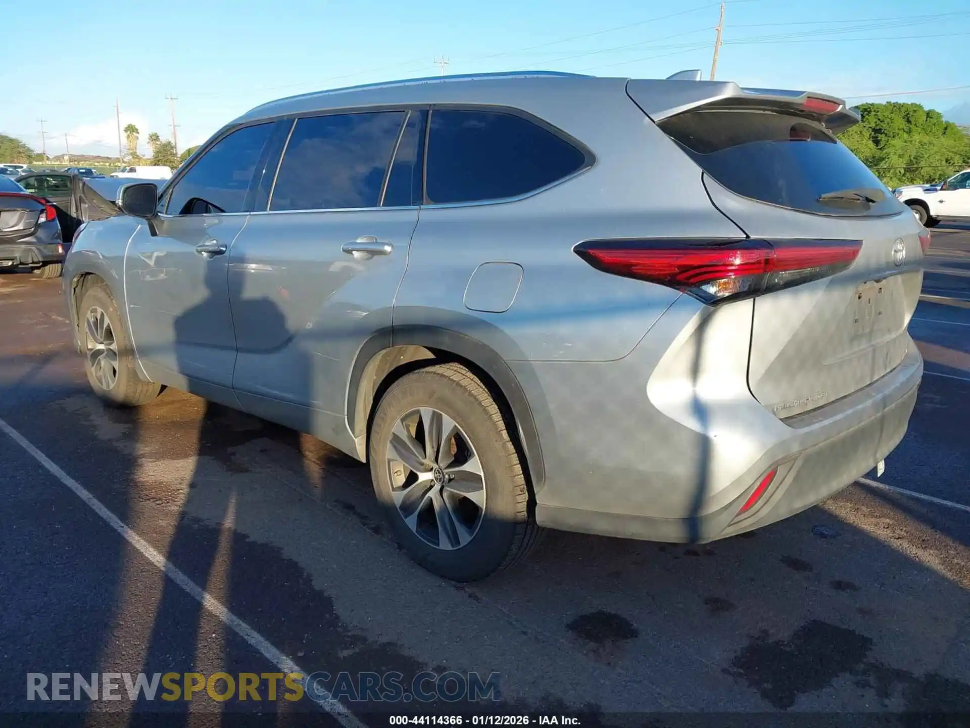 3 Photograph of a damaged car 5TDGZRAH1MS050163 TOYOTA HIGHLANDER 2021