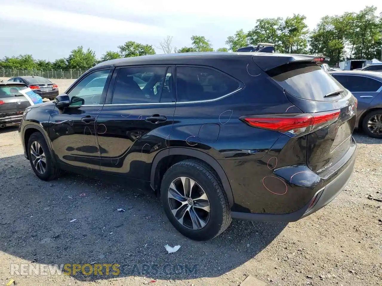 2 fotografías del automóvil dañado 5TDGZRAH1MS515640 TOYOTA HIGHLANDER 2021