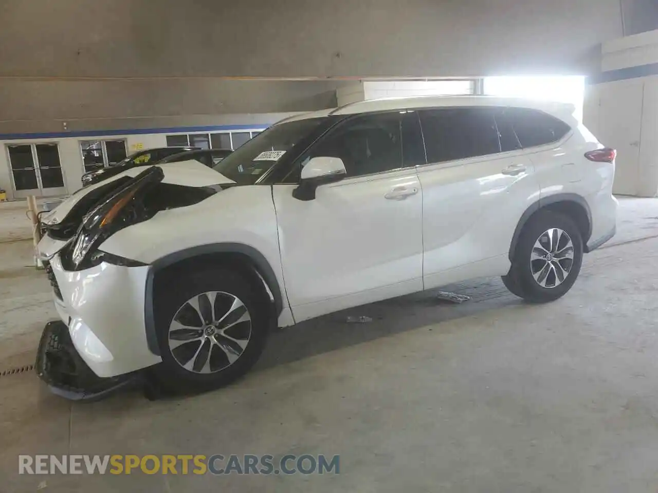 1 Photograph of a damaged car 5TDGZRAH1MS519669 TOYOTA HIGHLANDER 2021