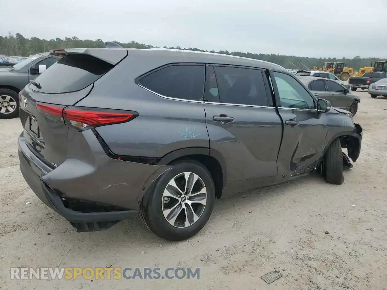3 Photograph of a damaged car 5TDGZRAH2MS536027 TOYOTA HIGHLANDER 2021