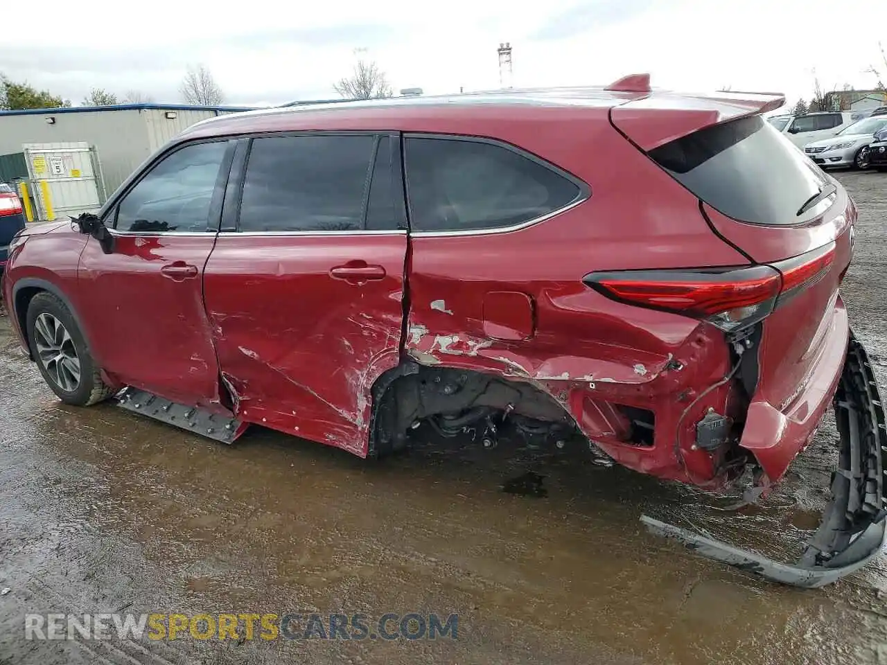 2 Photograph of a damaged car 5TDGZRAH3MS034904 TOYOTA HIGHLANDER 2021
