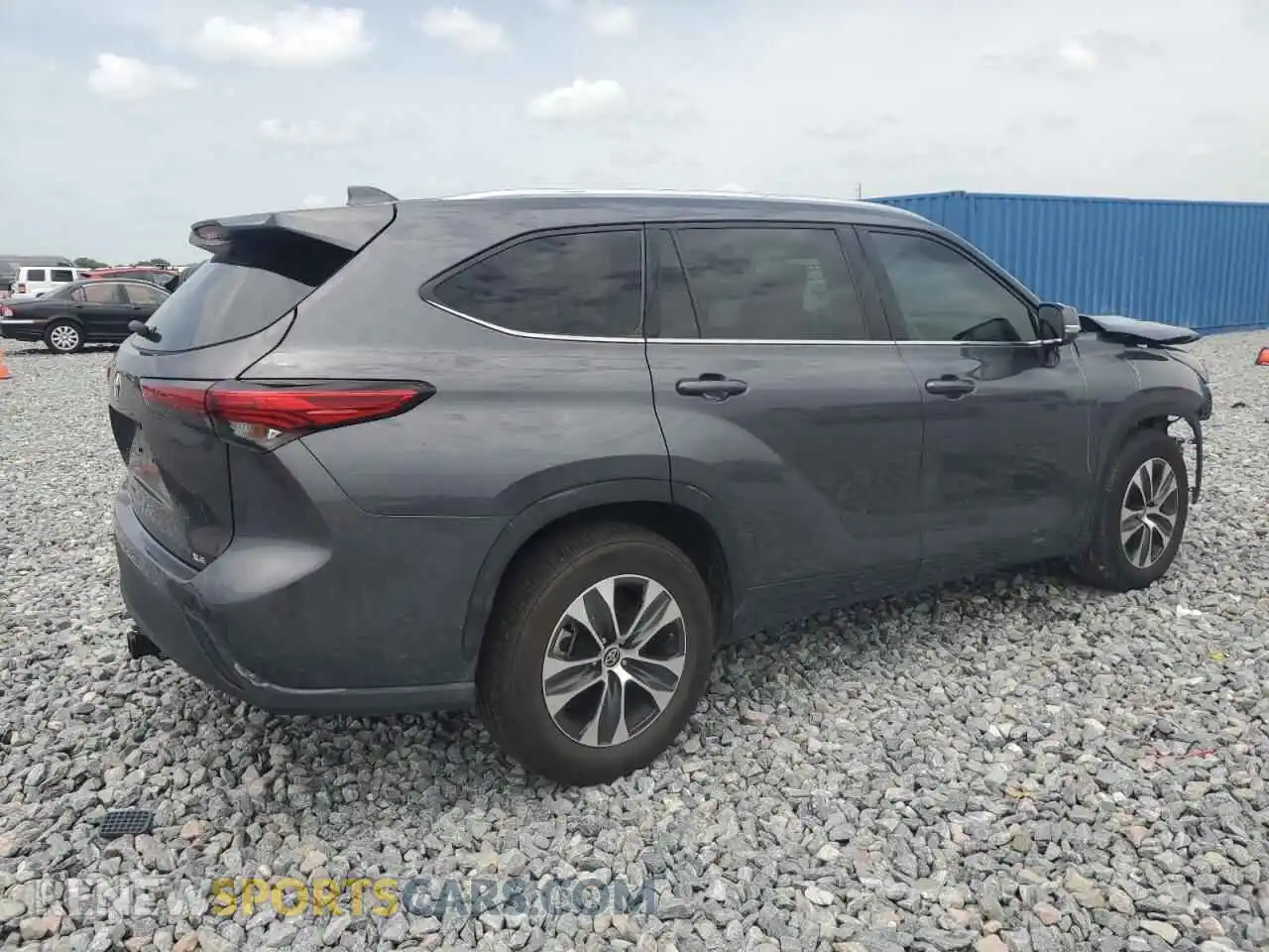 3 fotografías del automóvil dañado 5TDGZRAH3MS036278 TOYOTA HIGHLANDER 2021