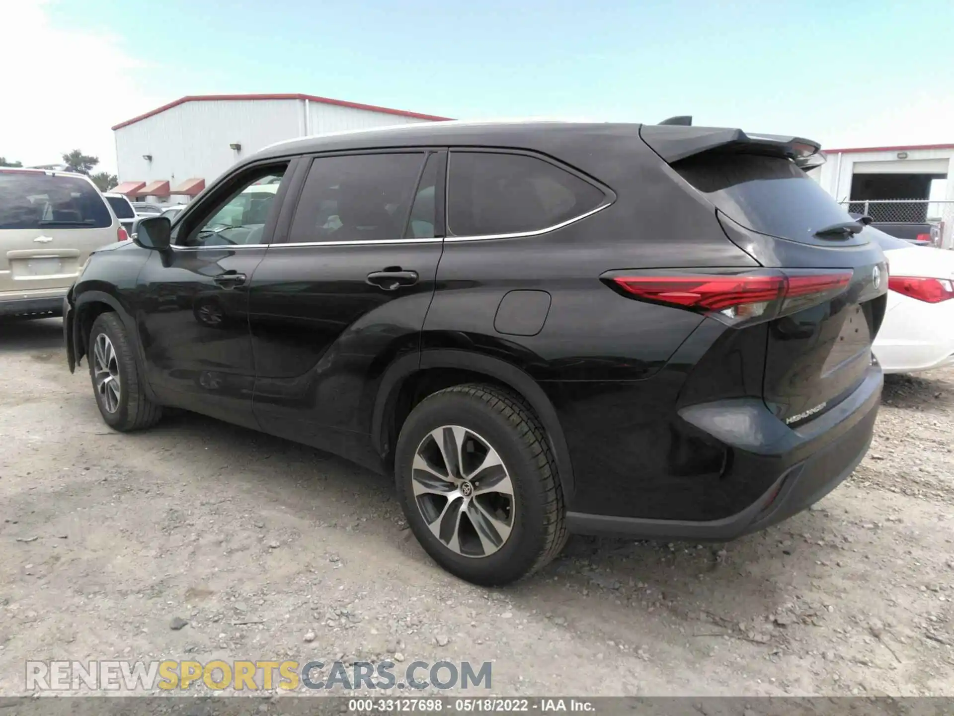 3 Photograph of a damaged car 5TDGZRAH3MS042565 TOYOTA HIGHLANDER 2021