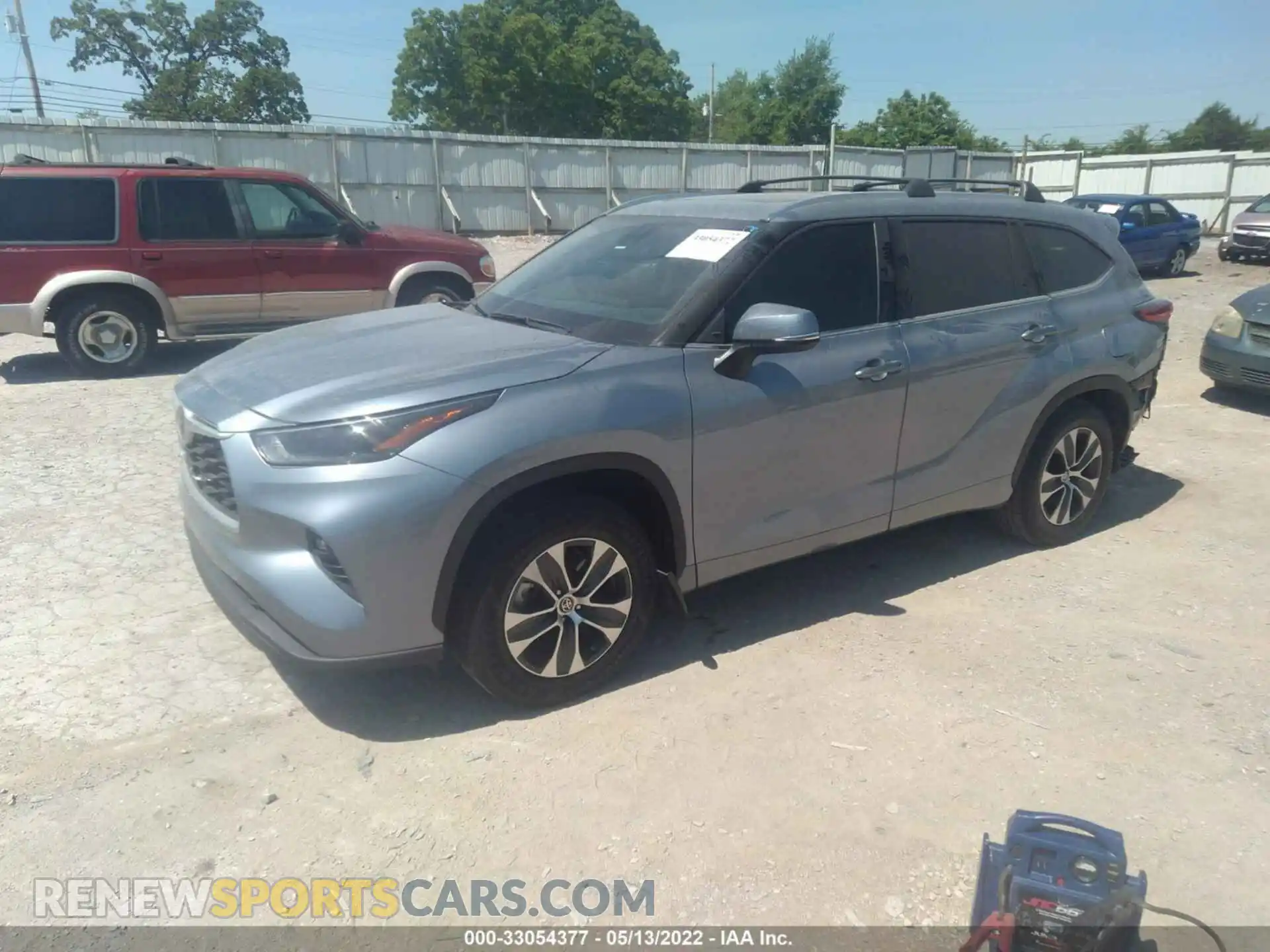 2 Photograph of a damaged car 5TDGZRAH3MS050603 TOYOTA HIGHLANDER 2021